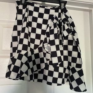 Car racing flag skirt